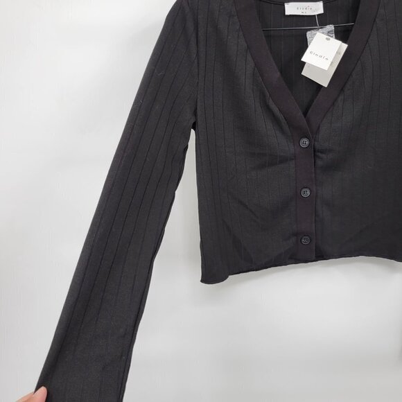 New Elodie Women Black Button Down Cropped Knit Long Sleeve Cardigan Small - Picture 3 of 10